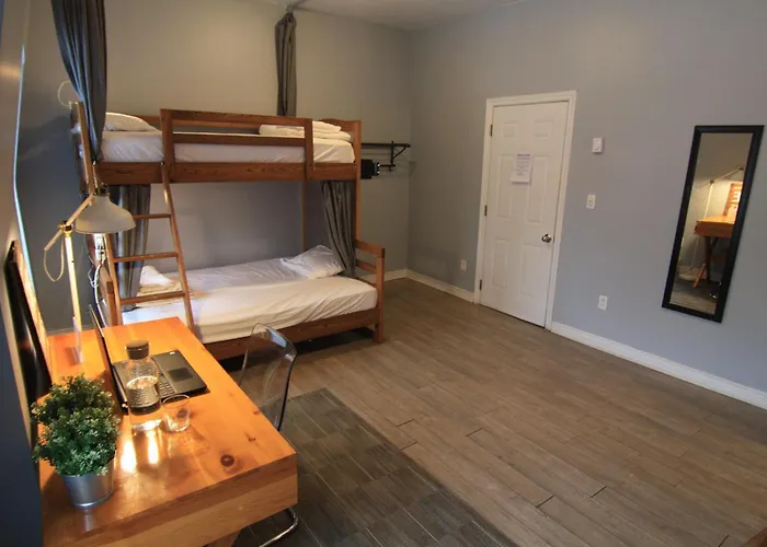 Albergue The Clarence Park Toronto